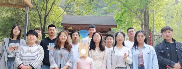 團建 | 春意正彌漫，奮進正當時